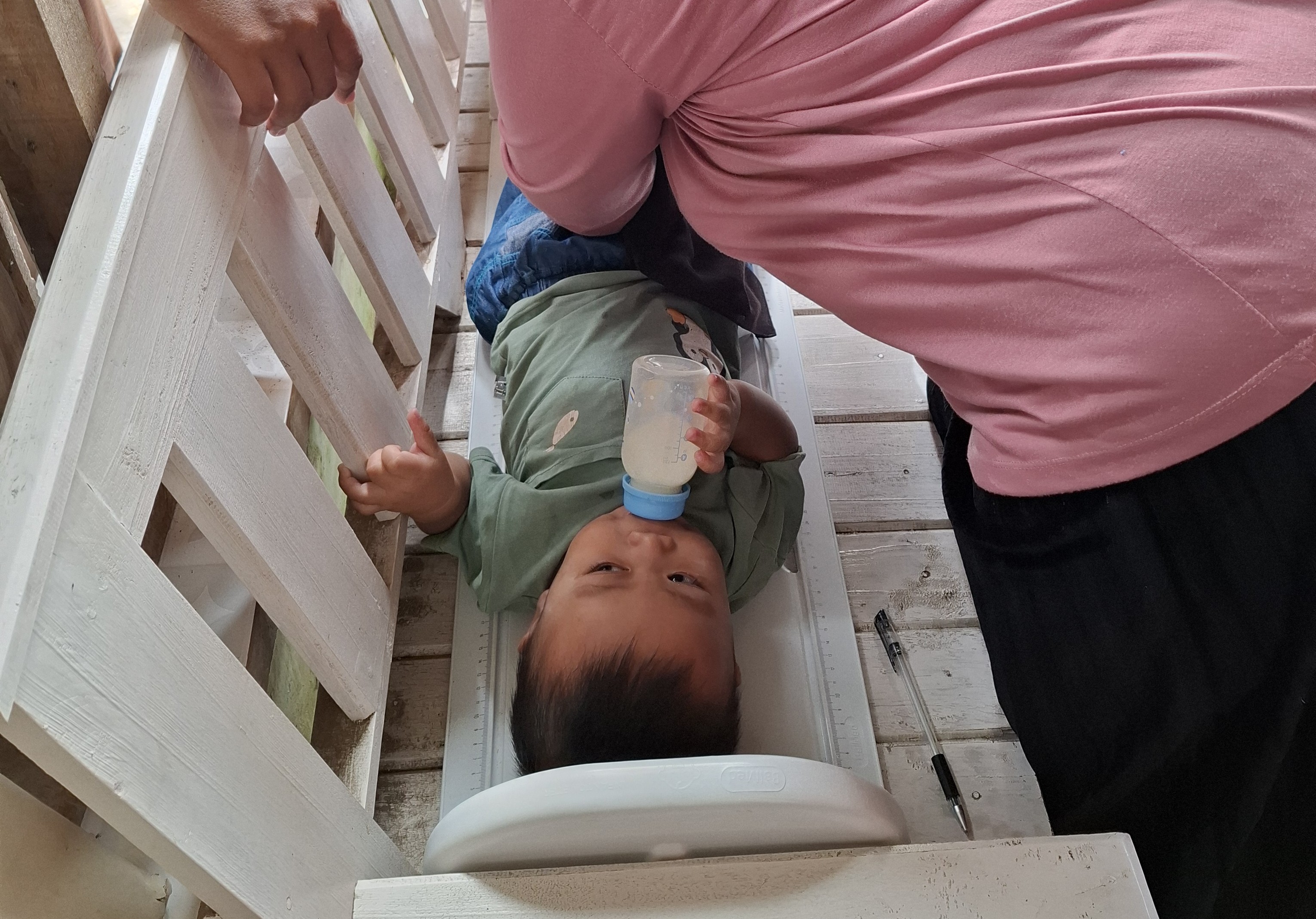 Foto bersama setelah kerja bakti